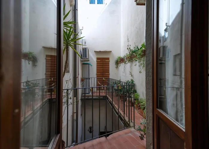 Maggio - Boutique In